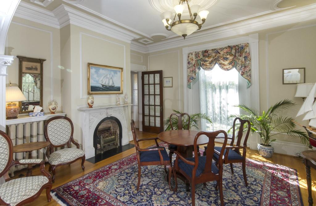Homeport Historic B&B Сент-Джон Экстерьер фото