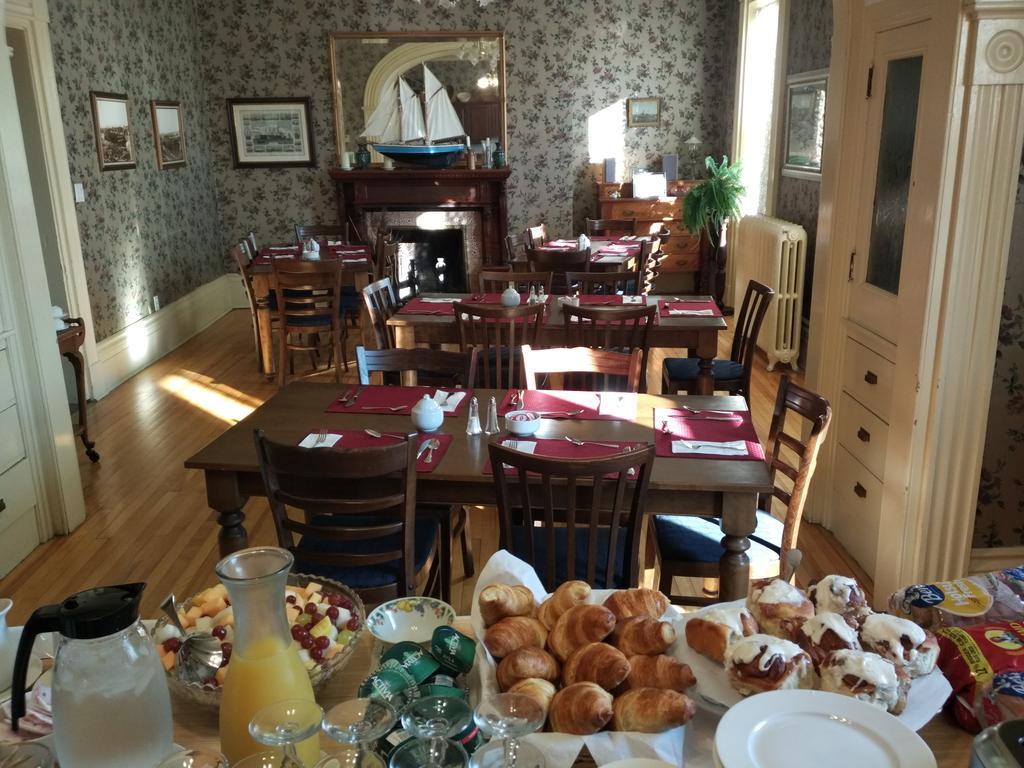 Homeport Historic B&B Сент-Джон Экстерьер фото
